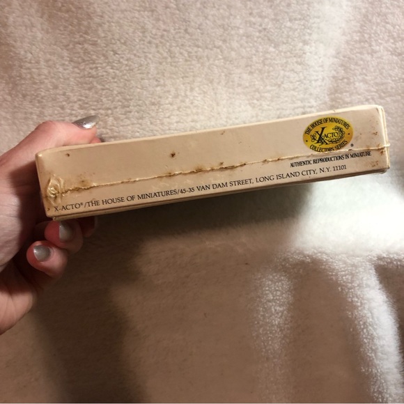 The House of Miniatures Queen Anne fire screen kit scale 1:1 - Picture 2 of 6